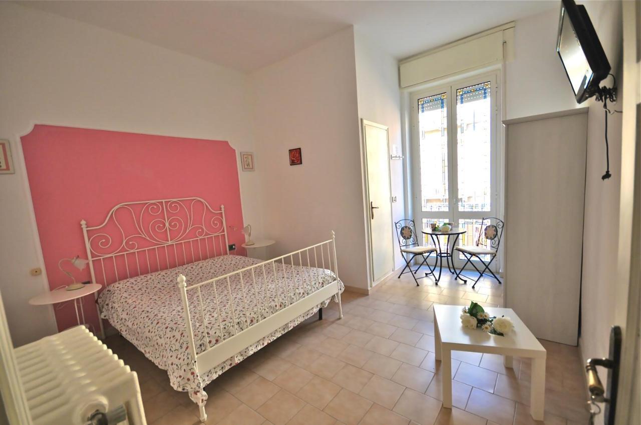 Villa Rosa Dei Venti Виареджо Номер фото
